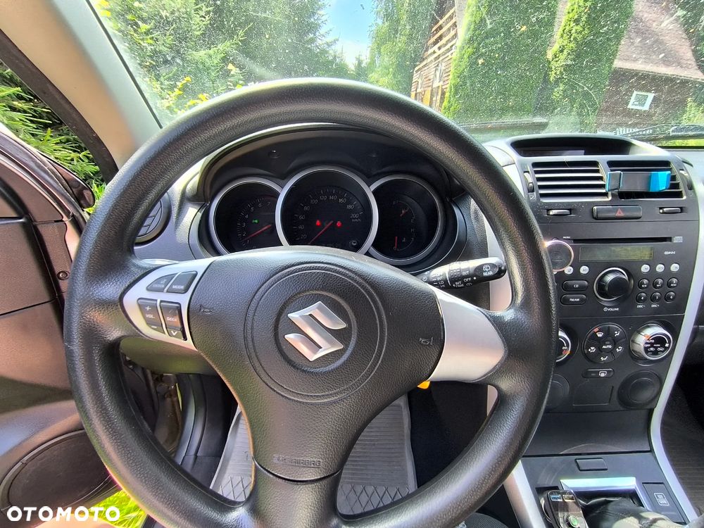 Suzuki Grand Vitara 1.6 - 11
