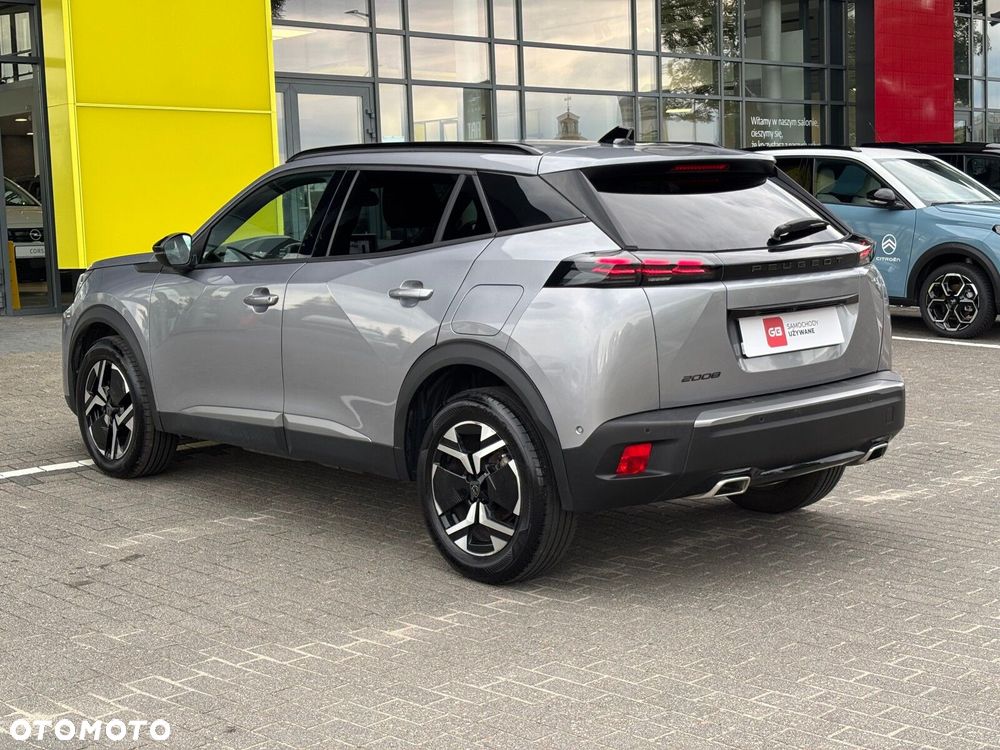 Peugeot 2008 - 9