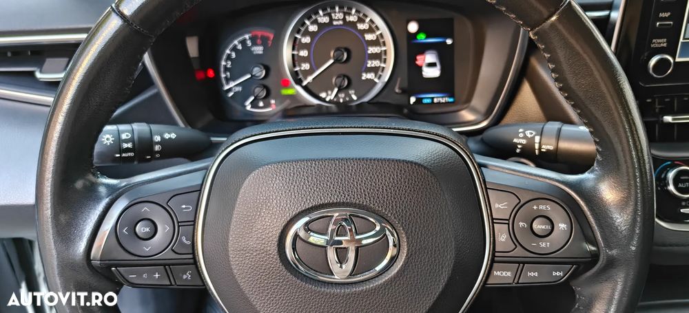 Toyota Corolla 1.8 HSD Dynamic - 8