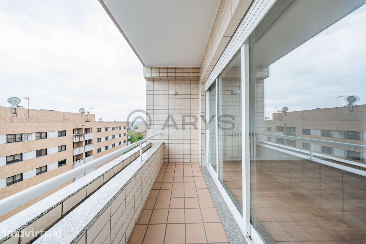 Apartamento T3 renovado em Lamaçães - Grande imagem: 4/29