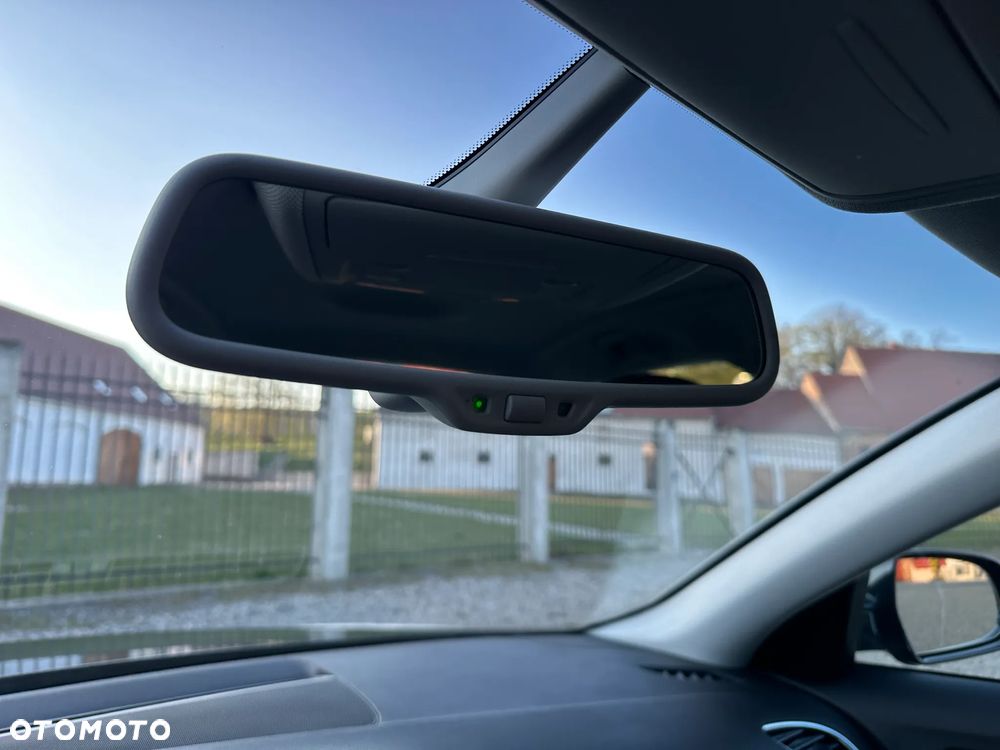 Audi A4 Avant 2.0 TDI ultra DPF Attraction - 36