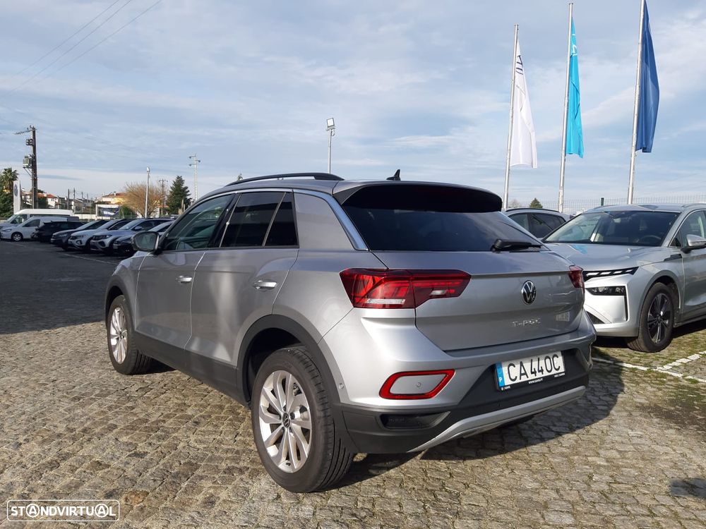 VW T-Roc 1.5 TSI Urban DSG - 4