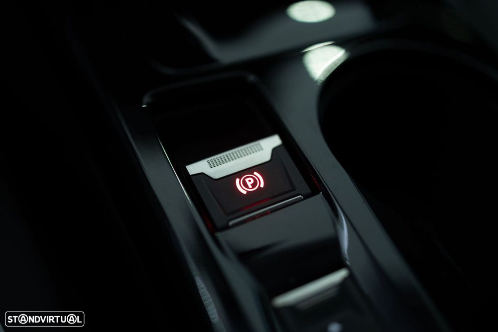 Peugeot e-2008 50 kWh Allure - 22