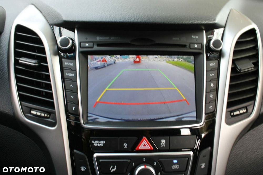 Hyundai i30 1.4 YES - 15