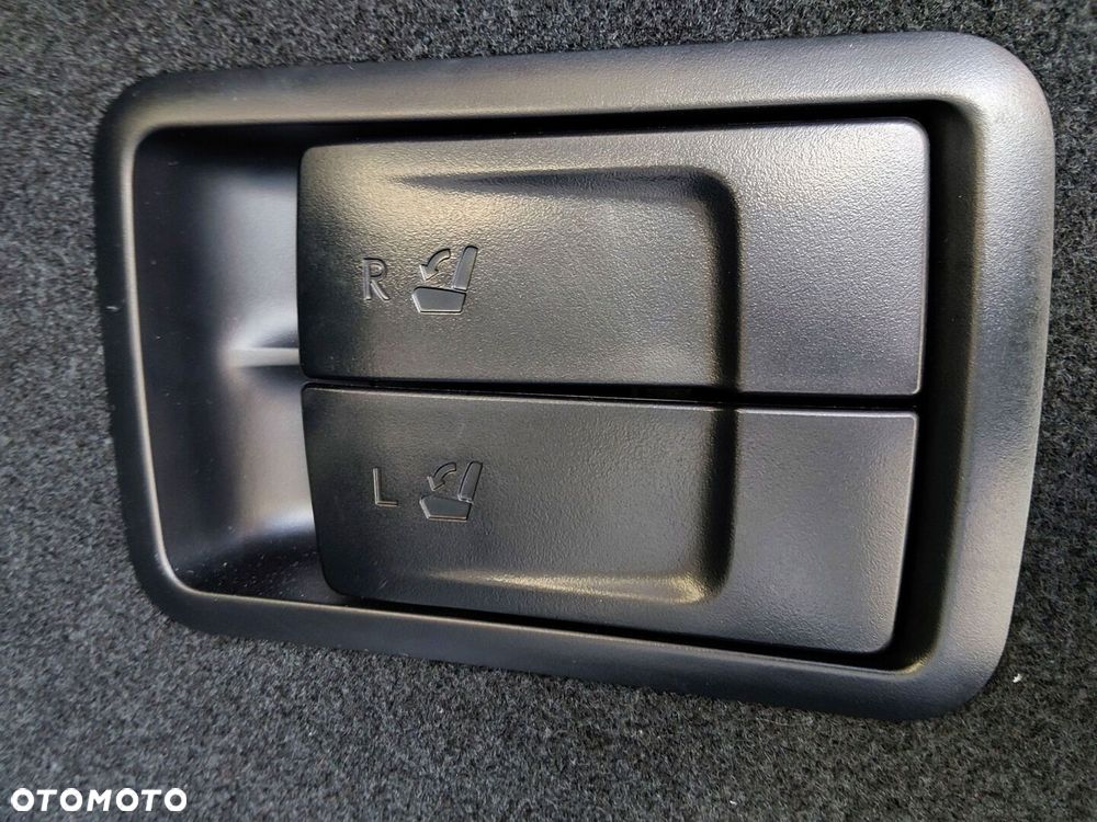 Lexus RX 450h F-Impression - 30