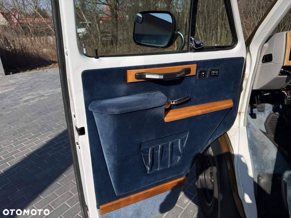 Chevrolet Chevy Van - 9