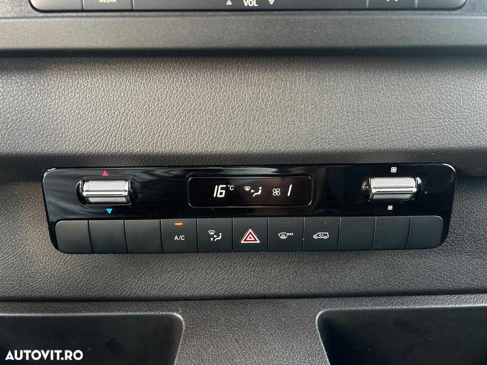 Mercedes-Benz Sprinter FRIGORIFIC AUTOMAT 2 COMPARTIMENTE - 32