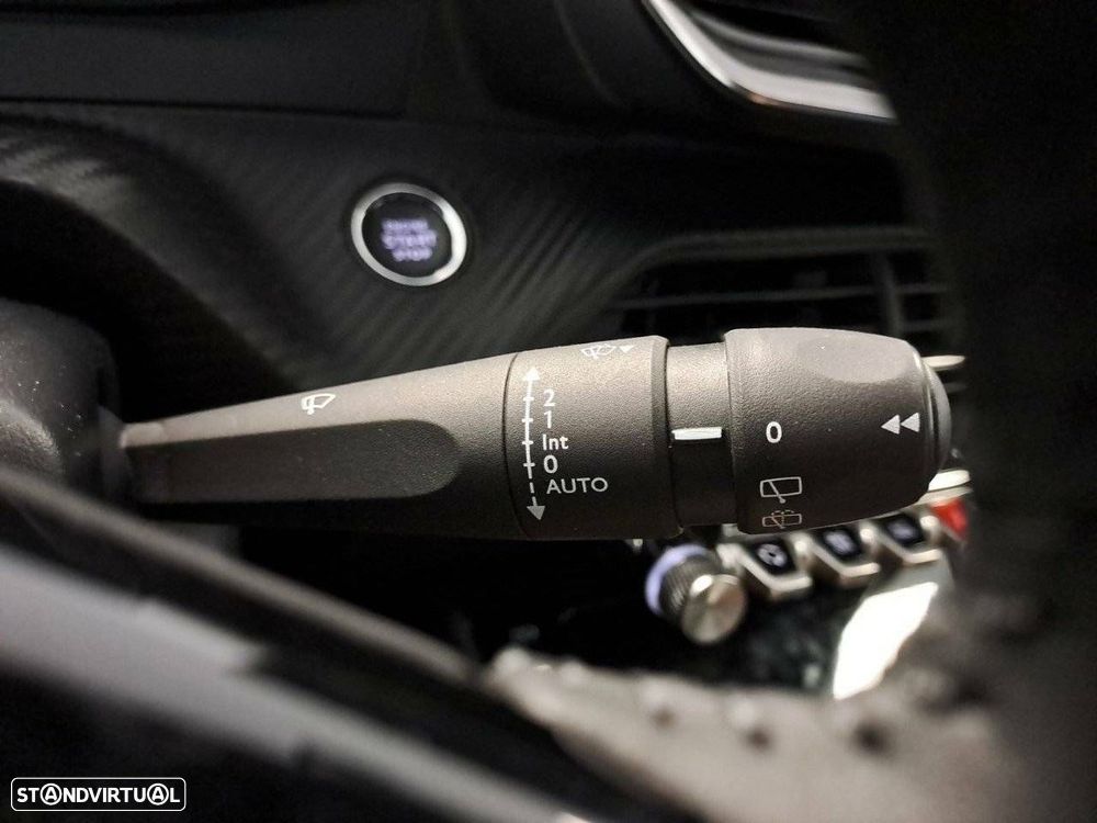 Peugeot e-2008 54 kWh Allure - 15