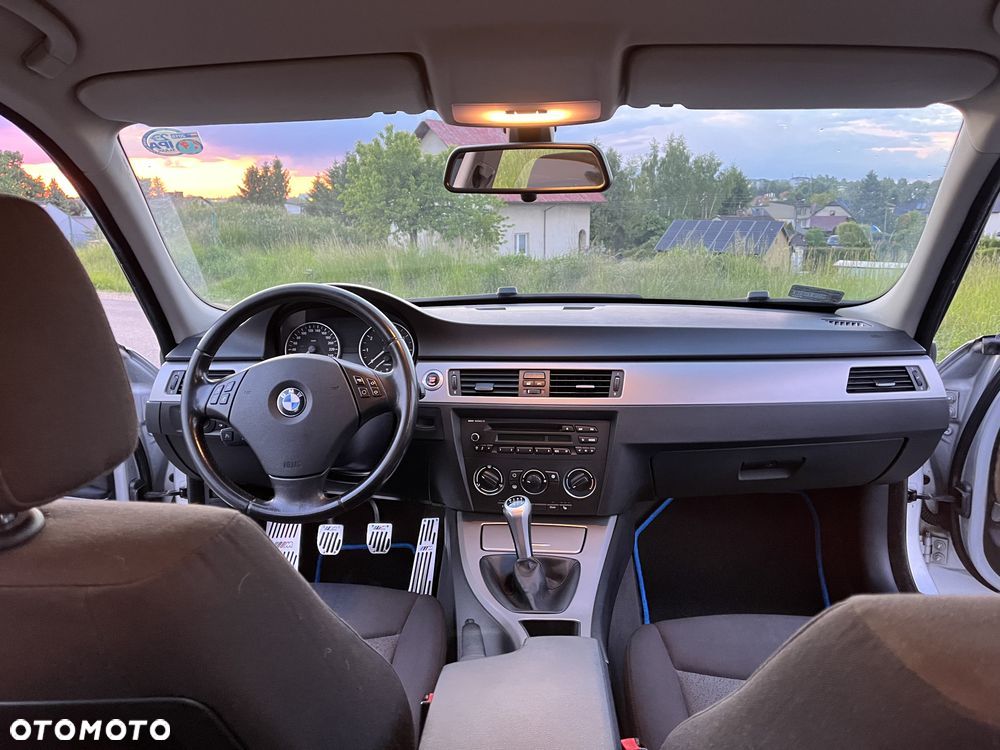 BMW Seria 3 - 15