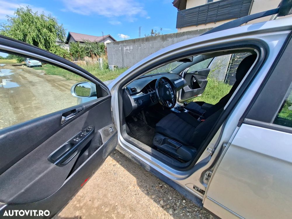 Volkswagen Passat 2.0 TDI DPF Comfortline - 10