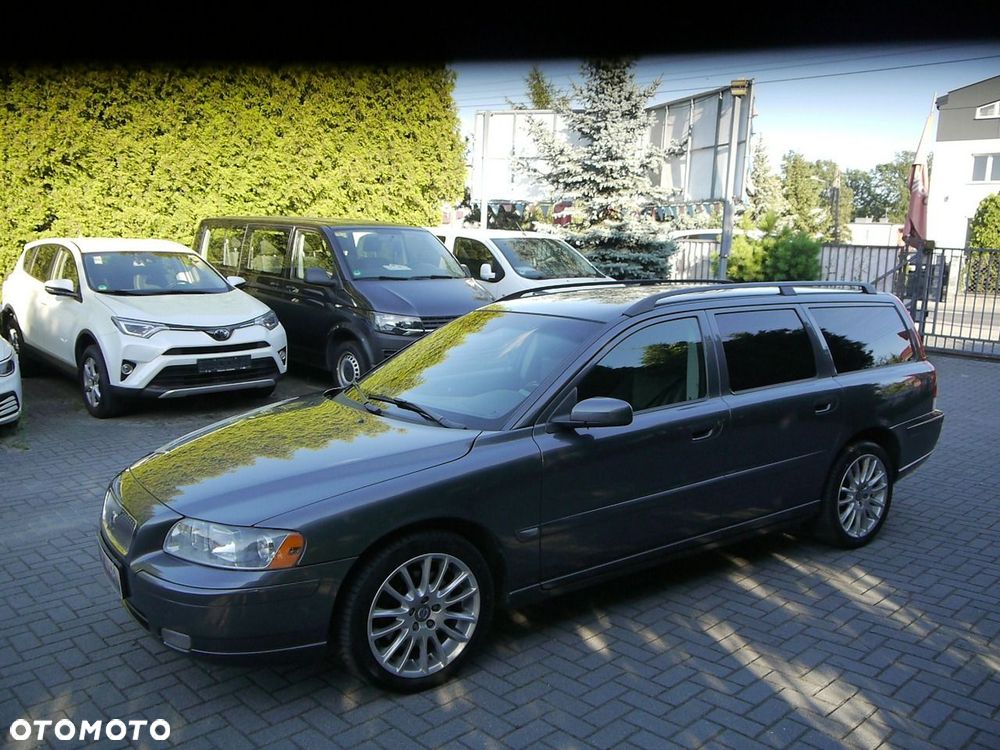 Volvo V70 2.5T AWD Momentum - 14