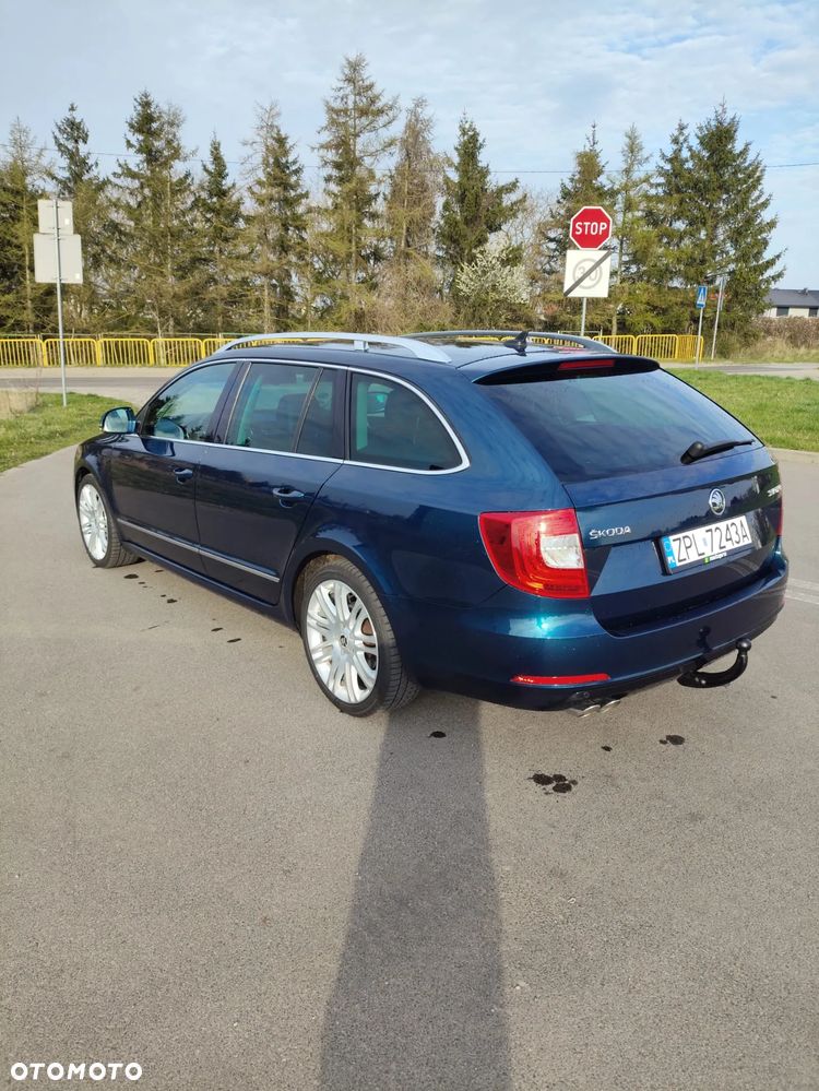 Skoda Superb 2.0 TDI Elegance - 22