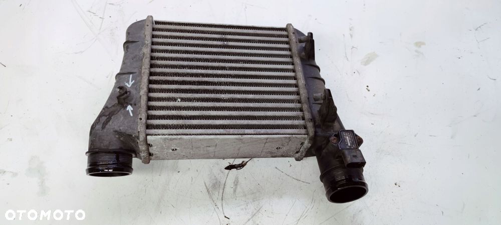 CHŁODNICA INTERCOOLER AUDI A4 B7 8E0145805AA - 1