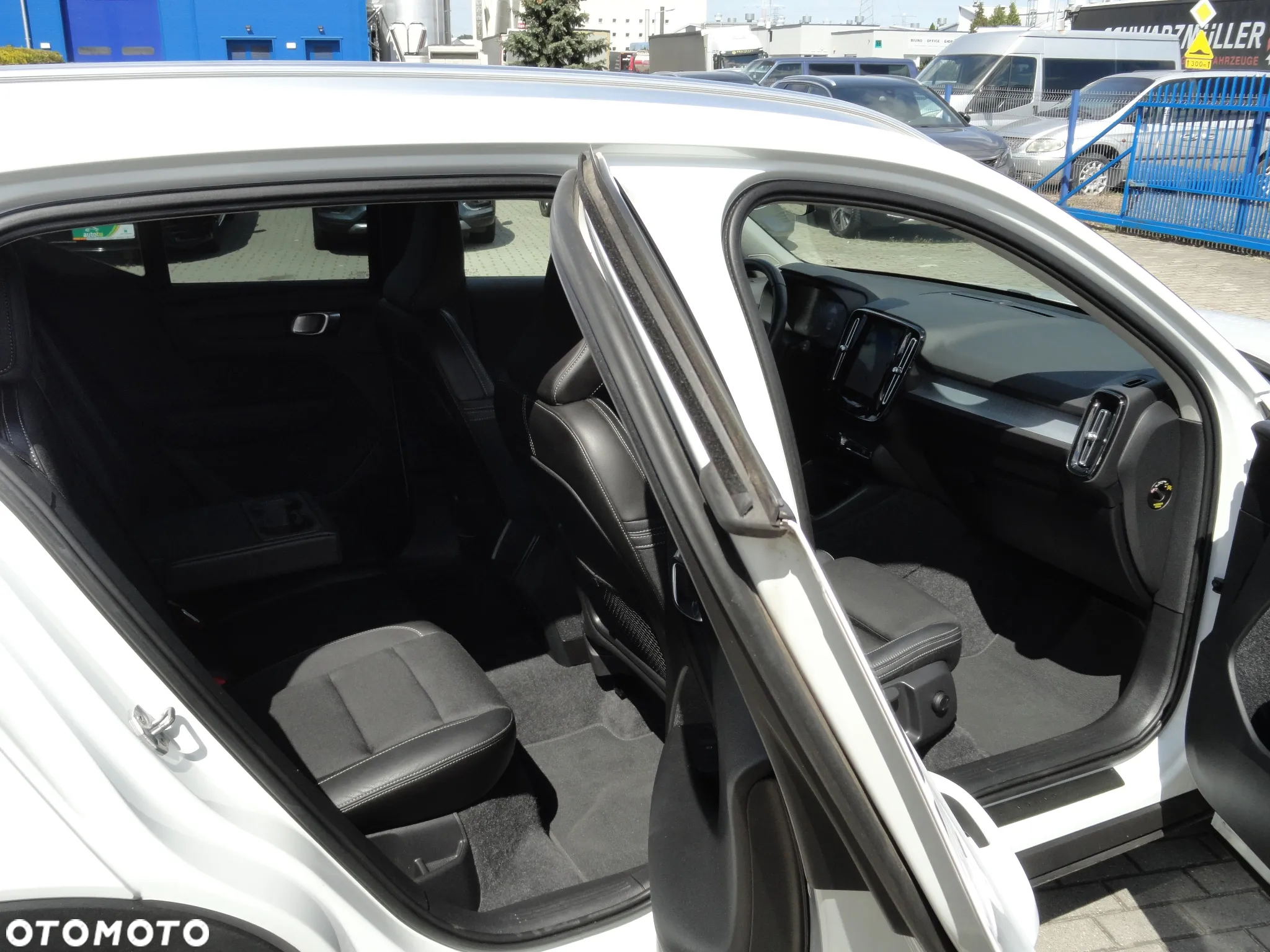 Volvo XC 40 D3 SCR Momentum Core - 10