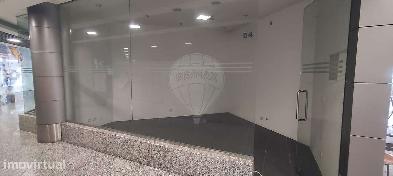 Loja  para arrendamento - Grande imagem: 2/9