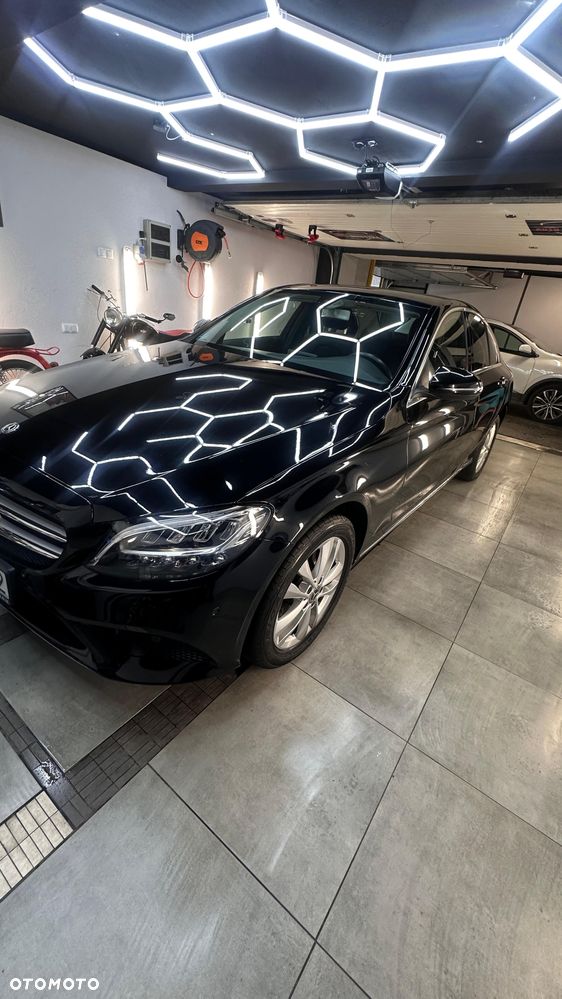 Mercedes-Benz Klasa C 180 Business Edition 9G-TRONIC - 17