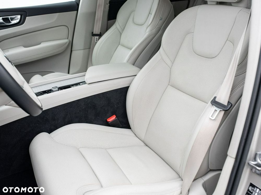 Volvo XC 60 - 12