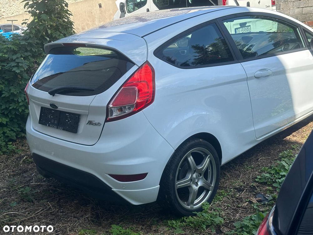 Ford Fiesta 1.5 TDCi Silver X - 21