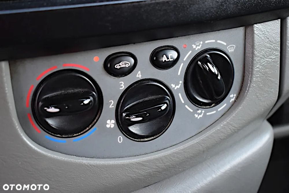 Renault Trafic Passenger L2H1 Privilège - 17