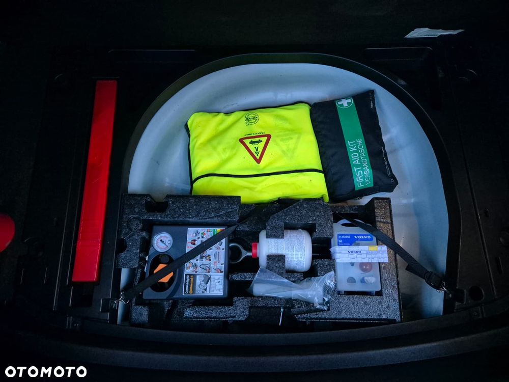 Volvo V40 - 18