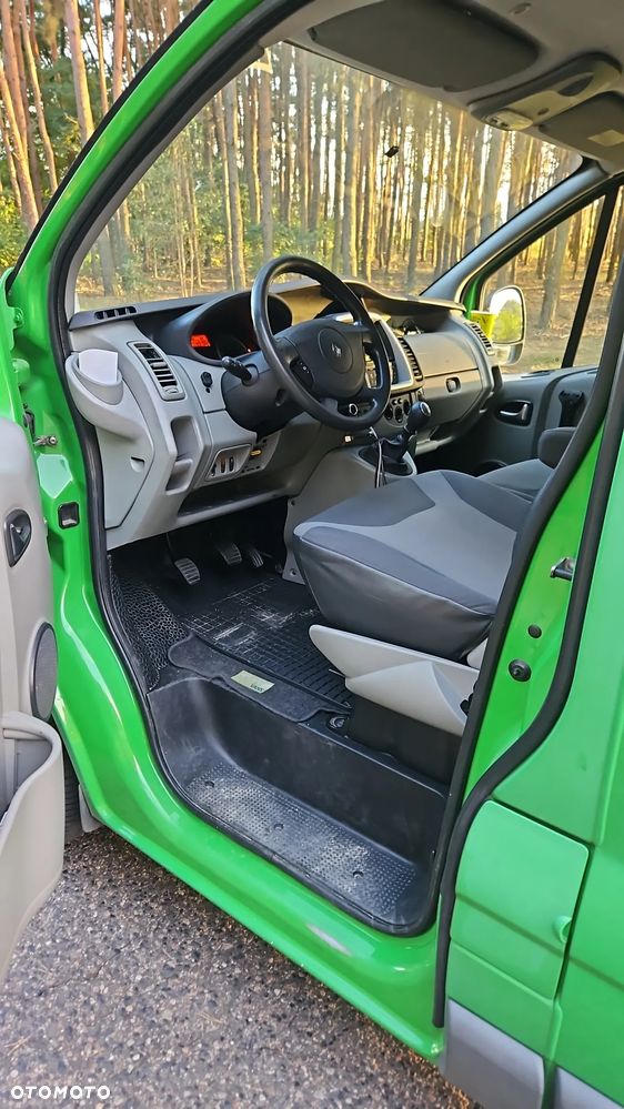 Renault Trafic 2.0 dCi 115 Combi L2H1 - 13