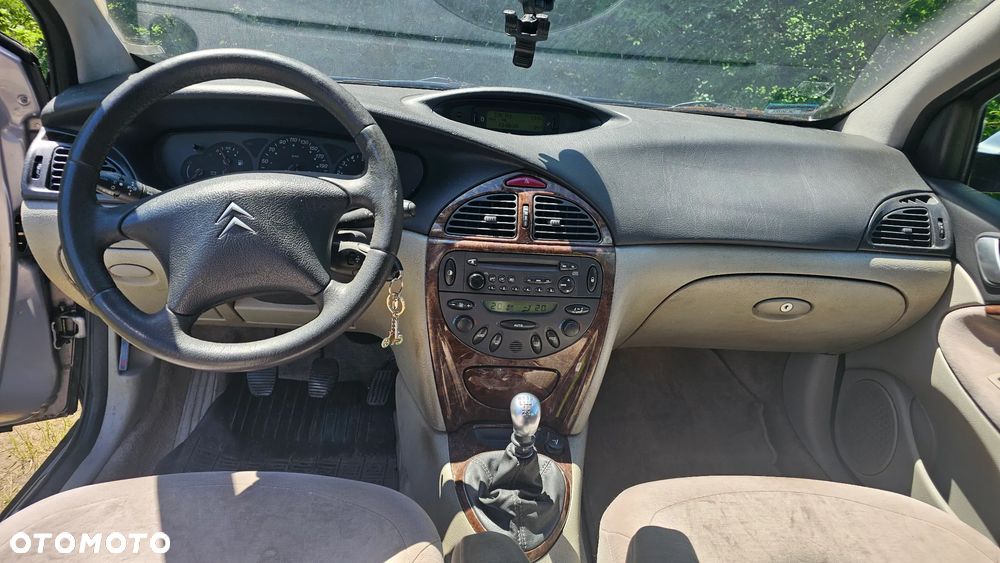 Citroën C5 2.0 HDi SX - 10
