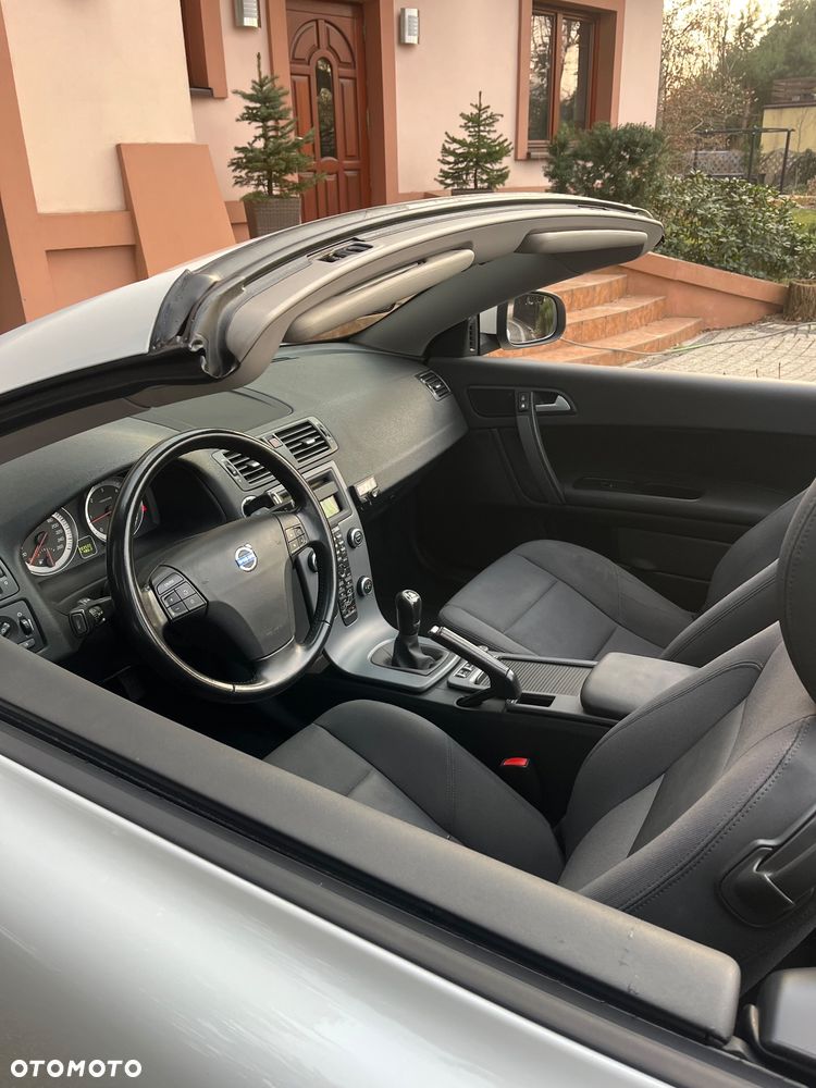Volvo C70 D3 Momentum - 17