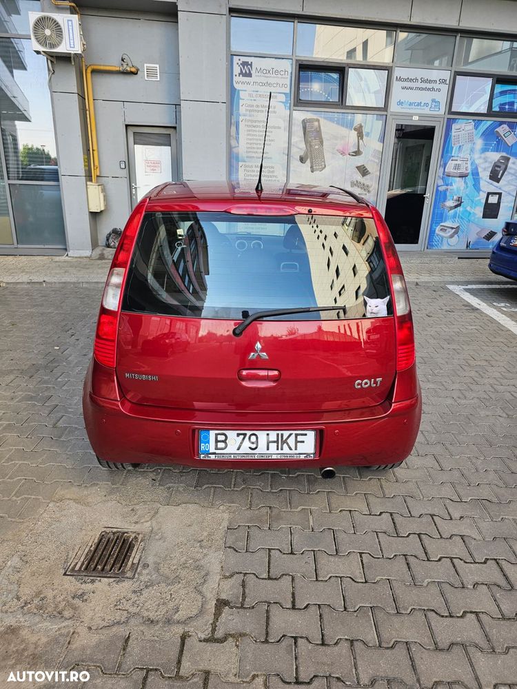 Mitsubishi Colt - 9