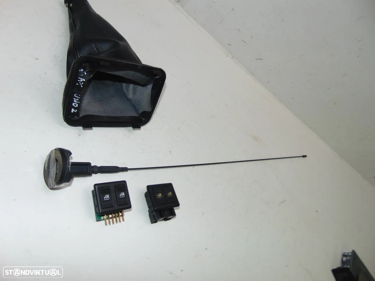 Fiat Uno fole/antena - 6