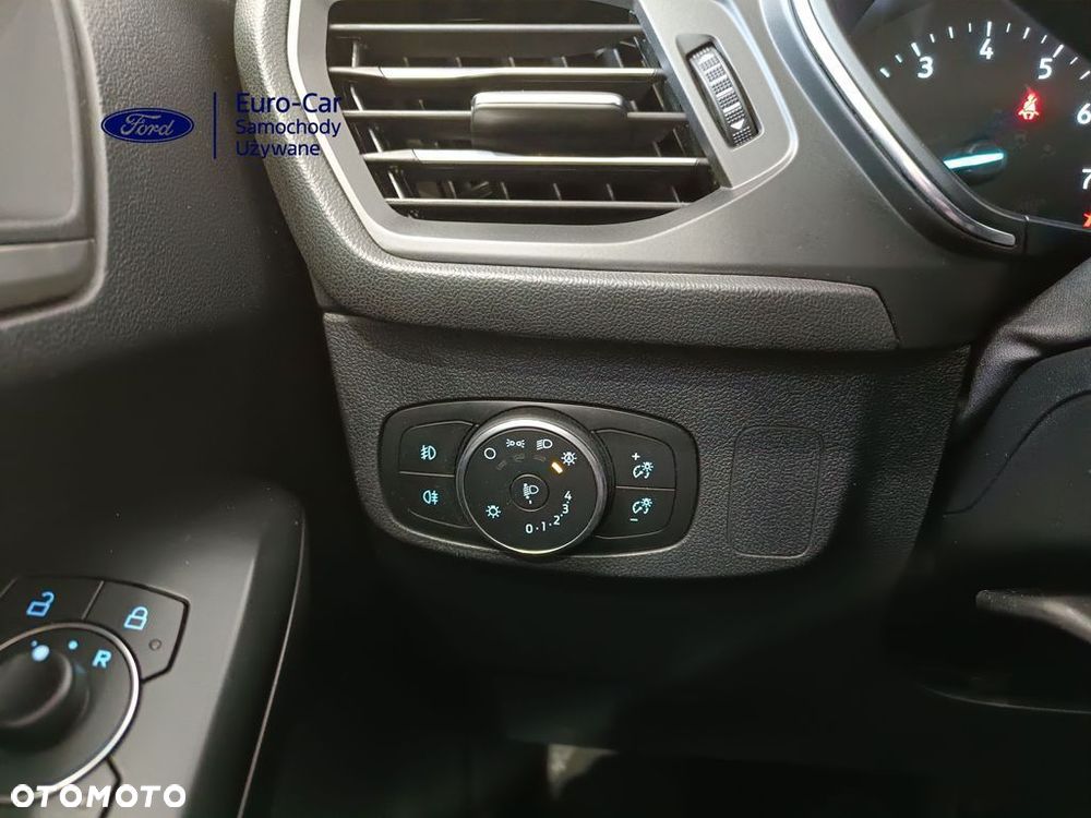 Ford Focus 1.0 EcoBoost mHEV Titanium - 26