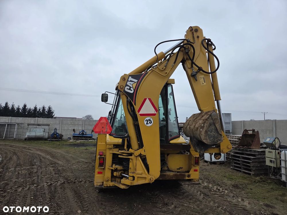 Caterpillar 432D Premier - 3