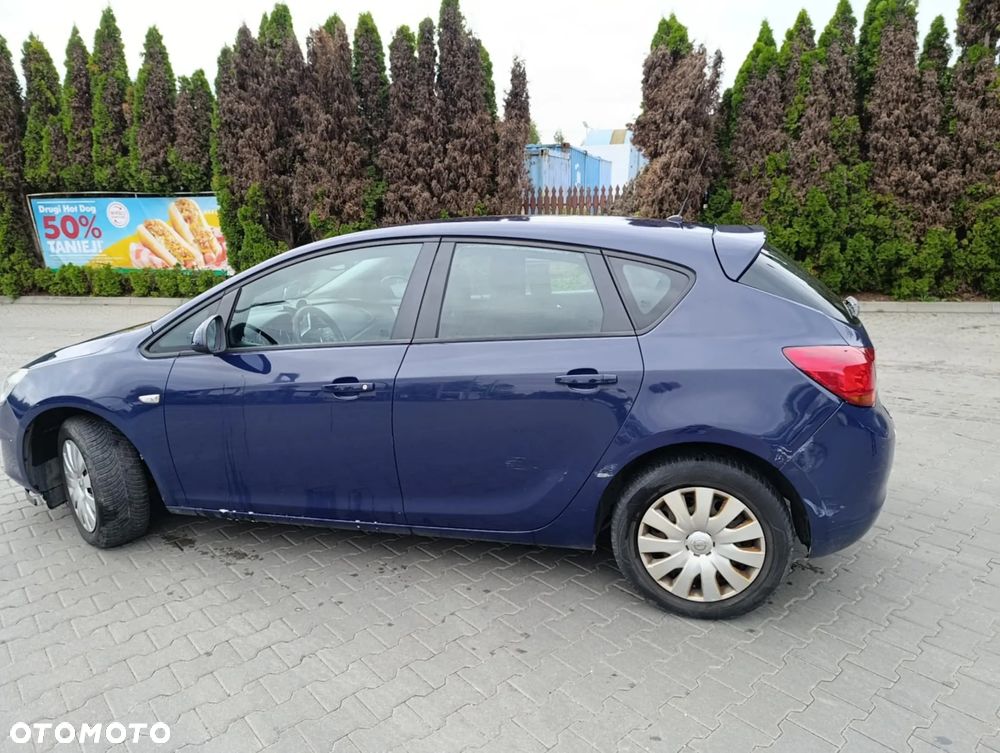 Opel Astra - 13