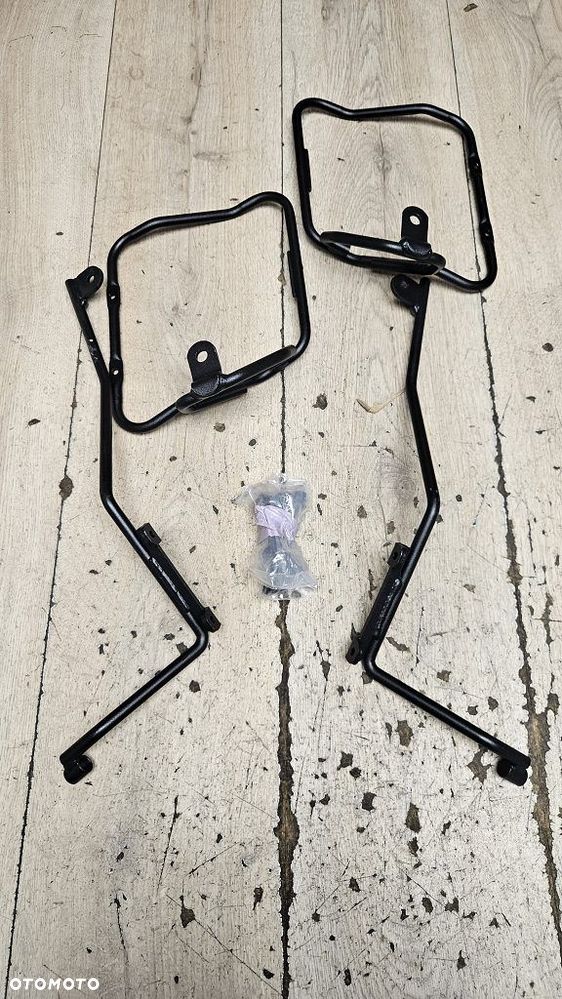 Stelaż pod sakwy boczne Kappa TST4118K Kawasaki Z900 (17-23) - 5