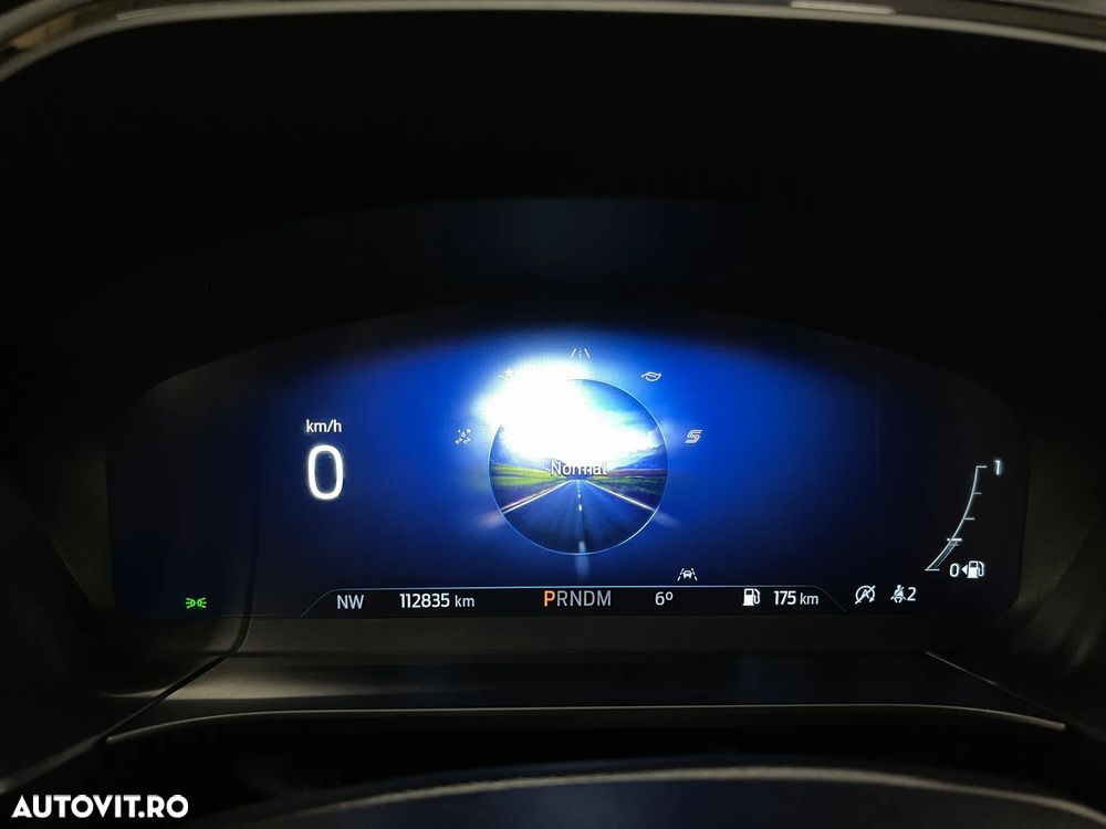 Ford Kuga 2.0 EcoBlue A8 AWD ST Line - 32