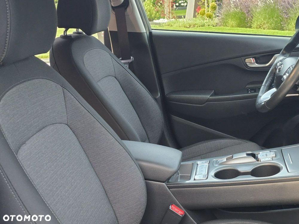 Hyundai Kona Electric 39kWh Premium - 8