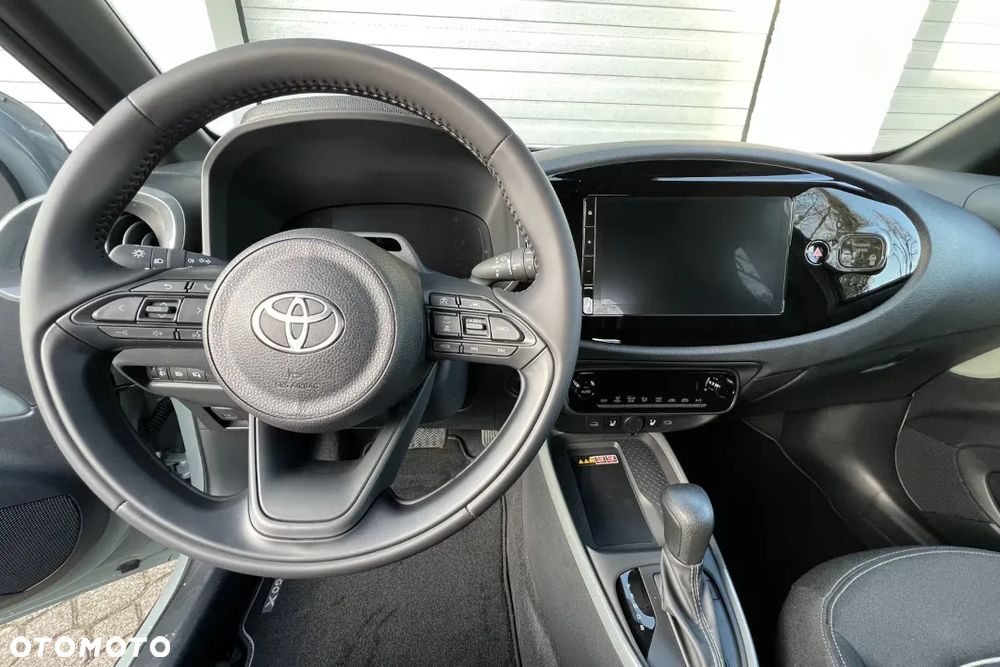 Toyota Aygo X Hybrid 1.5 Style e-CVT - 14