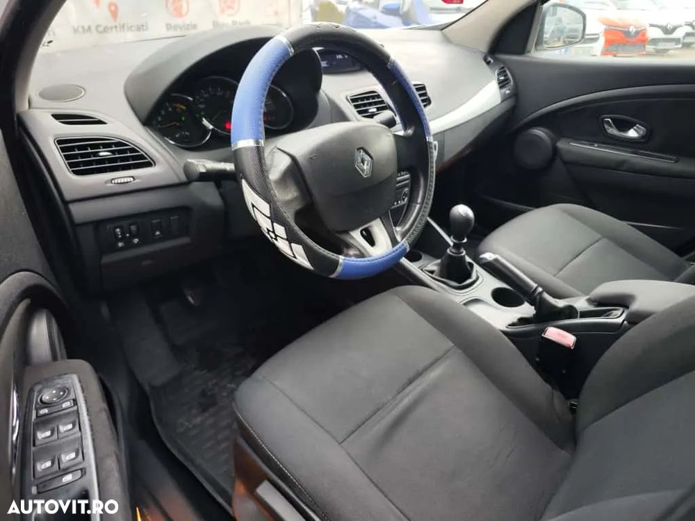 Renault Fluence 1.5dCi Dynamique - 8