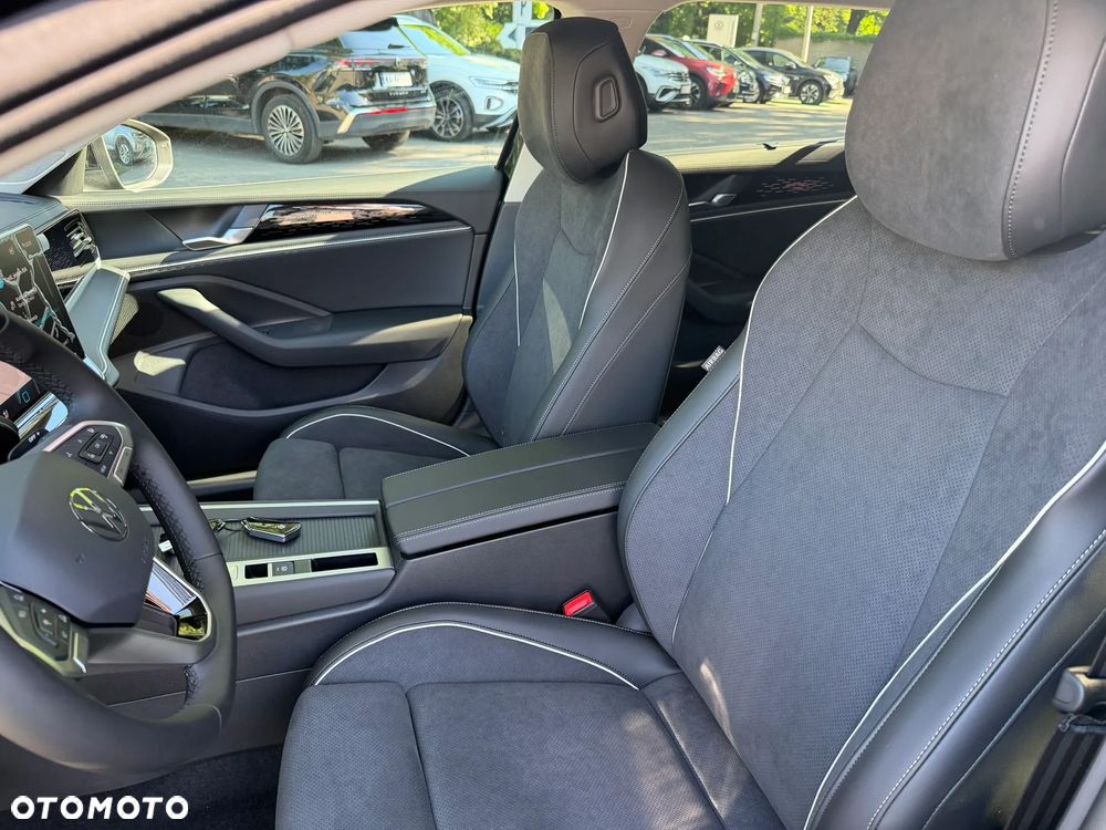 Volkswagen Passat Variant 1.5 TSI ACT mHEV Business Plus DSG - 9