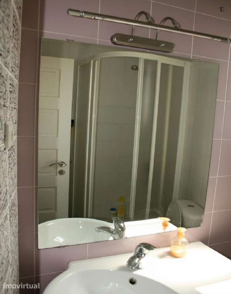 Quarto - localizado em Montes Claros Coimbra - Grande imagem: 3/21