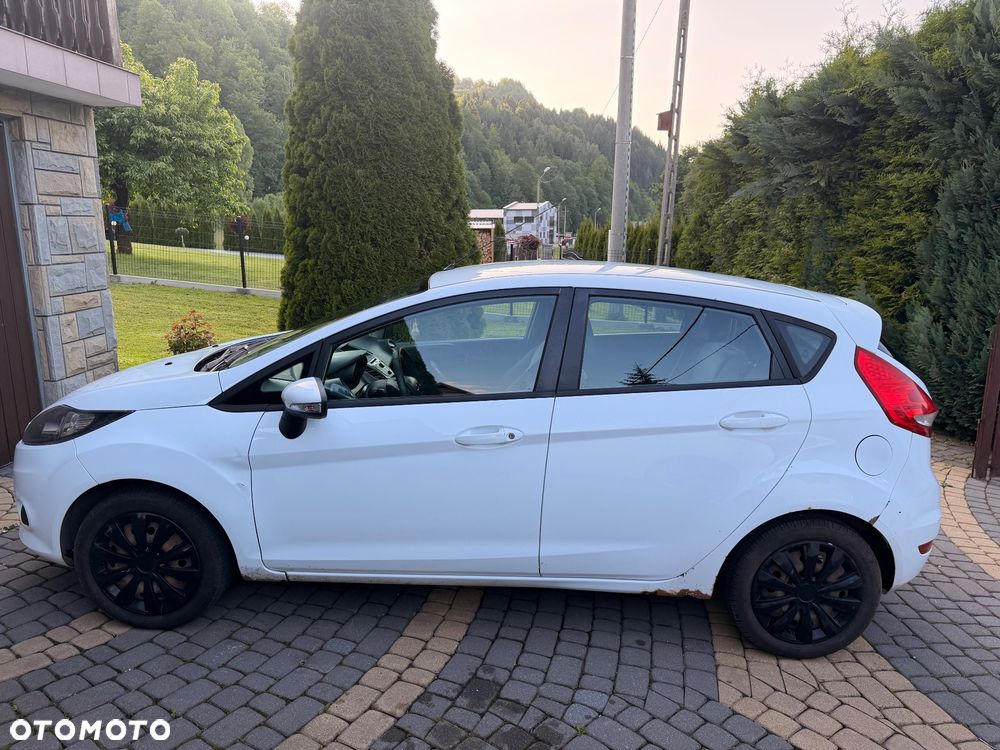 Ford Fiesta 1.25 Ambiente - 12