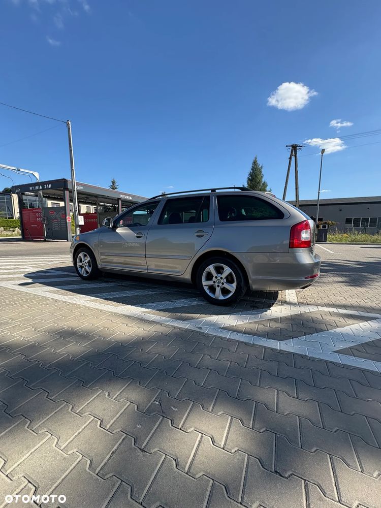 Skoda Octavia 1.4 TSI Family Plus - 9