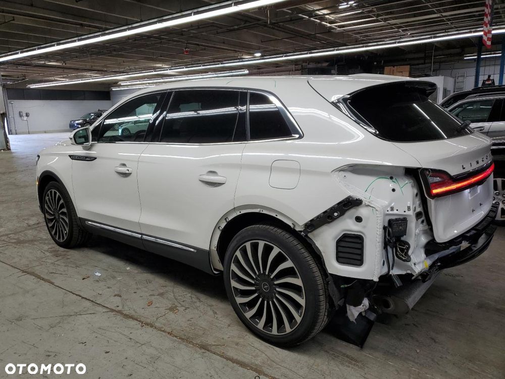 Lincoln Nautilus - 4