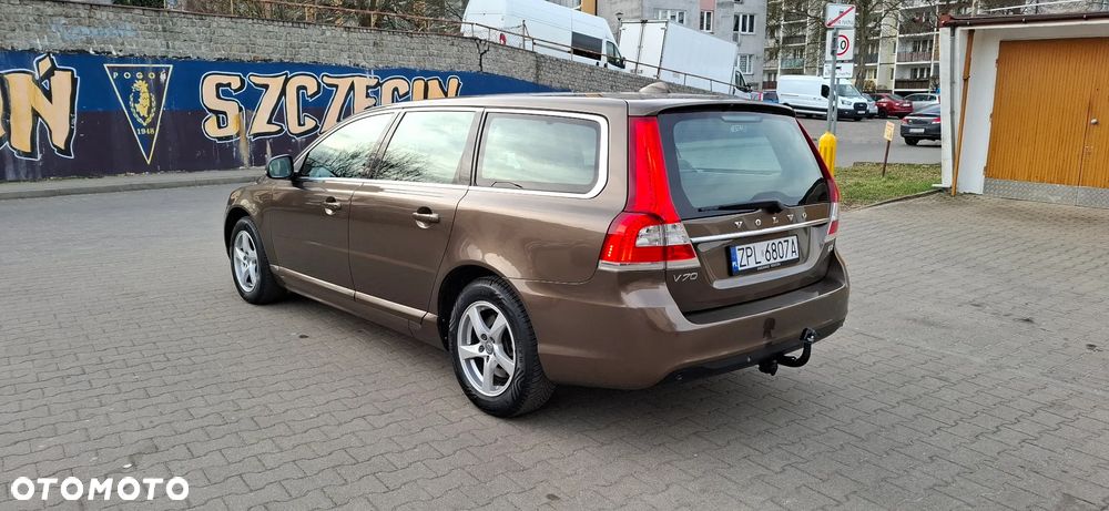 Volvo V70 D2 Momentum - 15