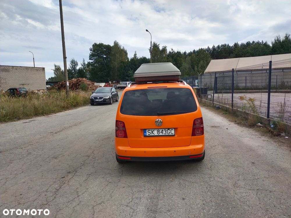 Volkswagen Touran - 6