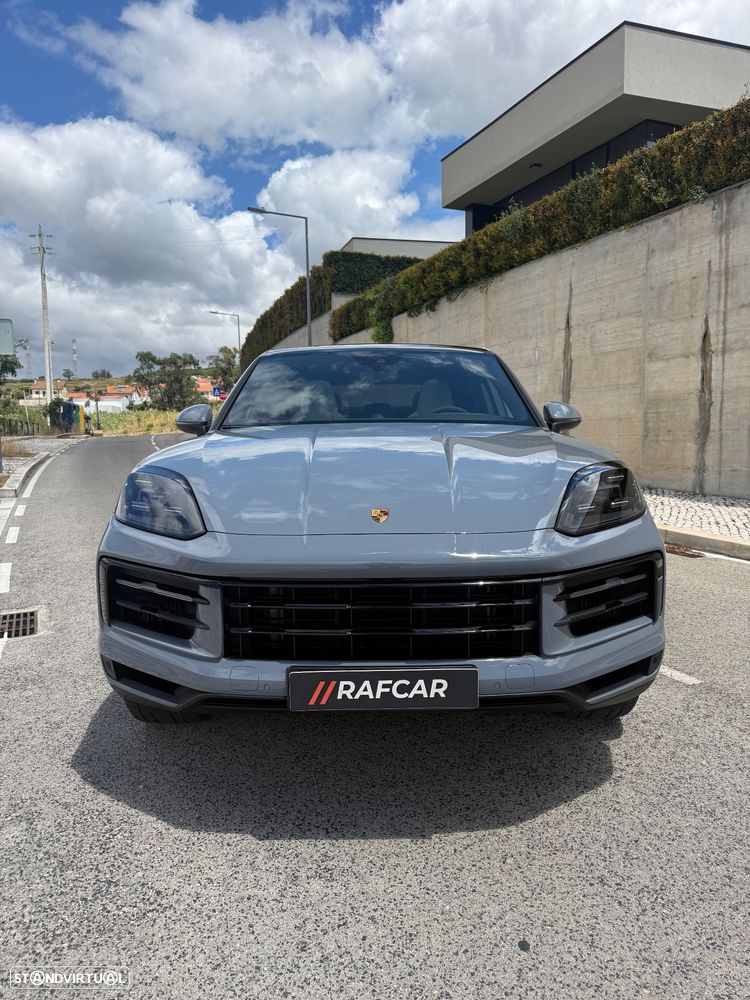 Porsche Cayenne Coupé E-Hybrid - 2