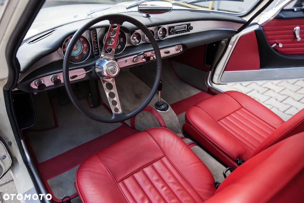 Volvo P1800 - 17