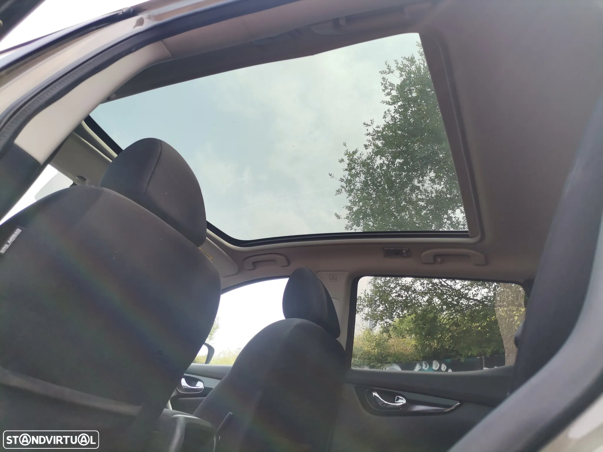 Nissan Qashqai 1.5 dCi N-Connecta - 17