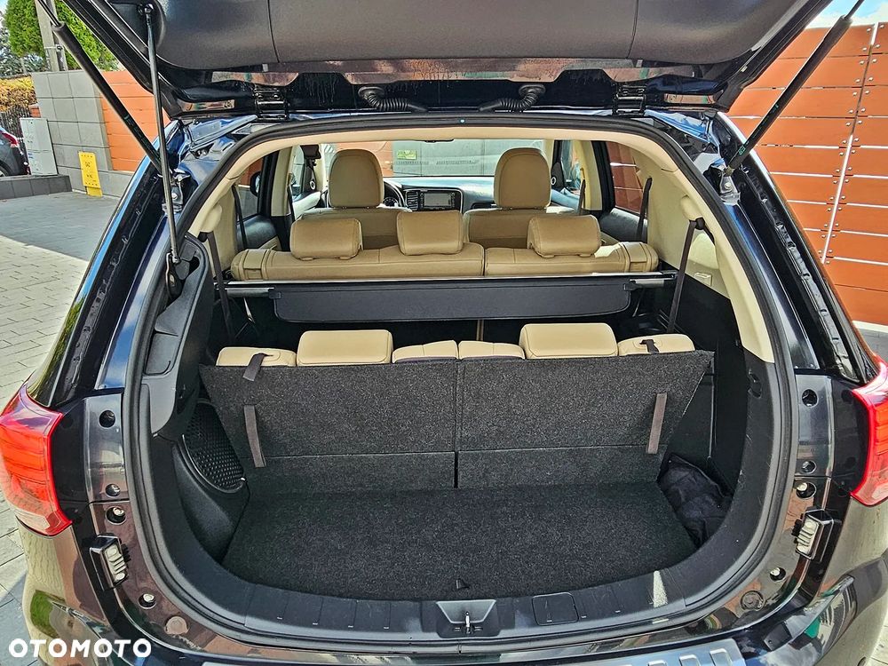 Mitsubishi Outlander 2.0 4WD CVT Diamant+ - 17