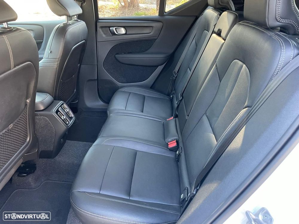 Volvo XC 40 1.5 T2 Momentum Plus - 16