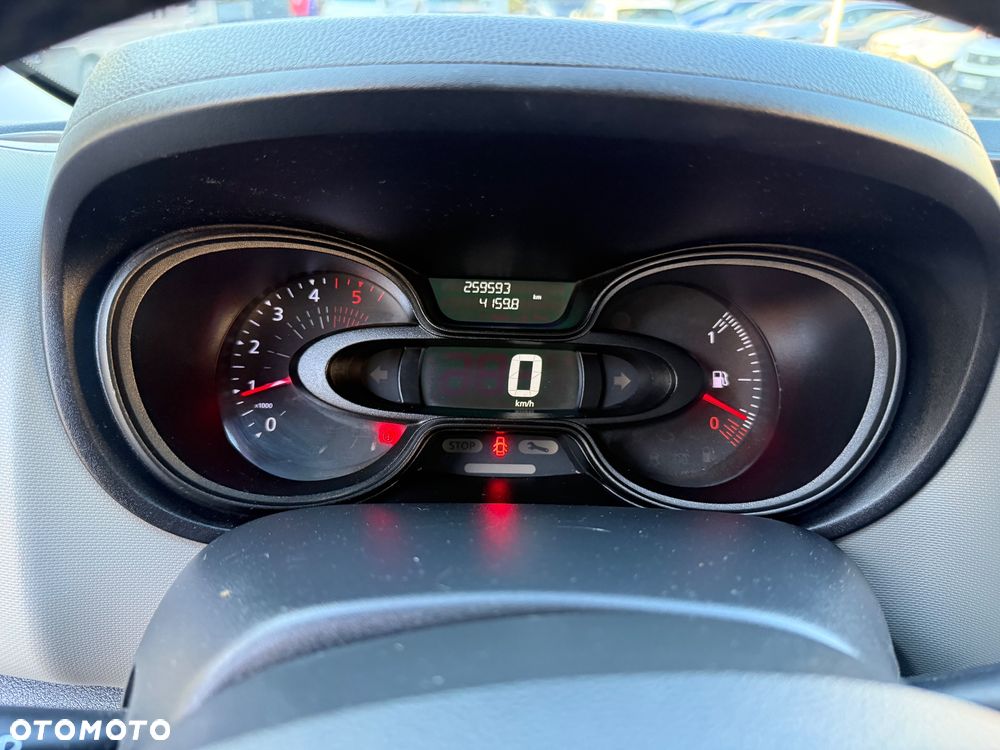 Renault Trafic Furgon Brygadowy Long L2H1 6 osób - 29